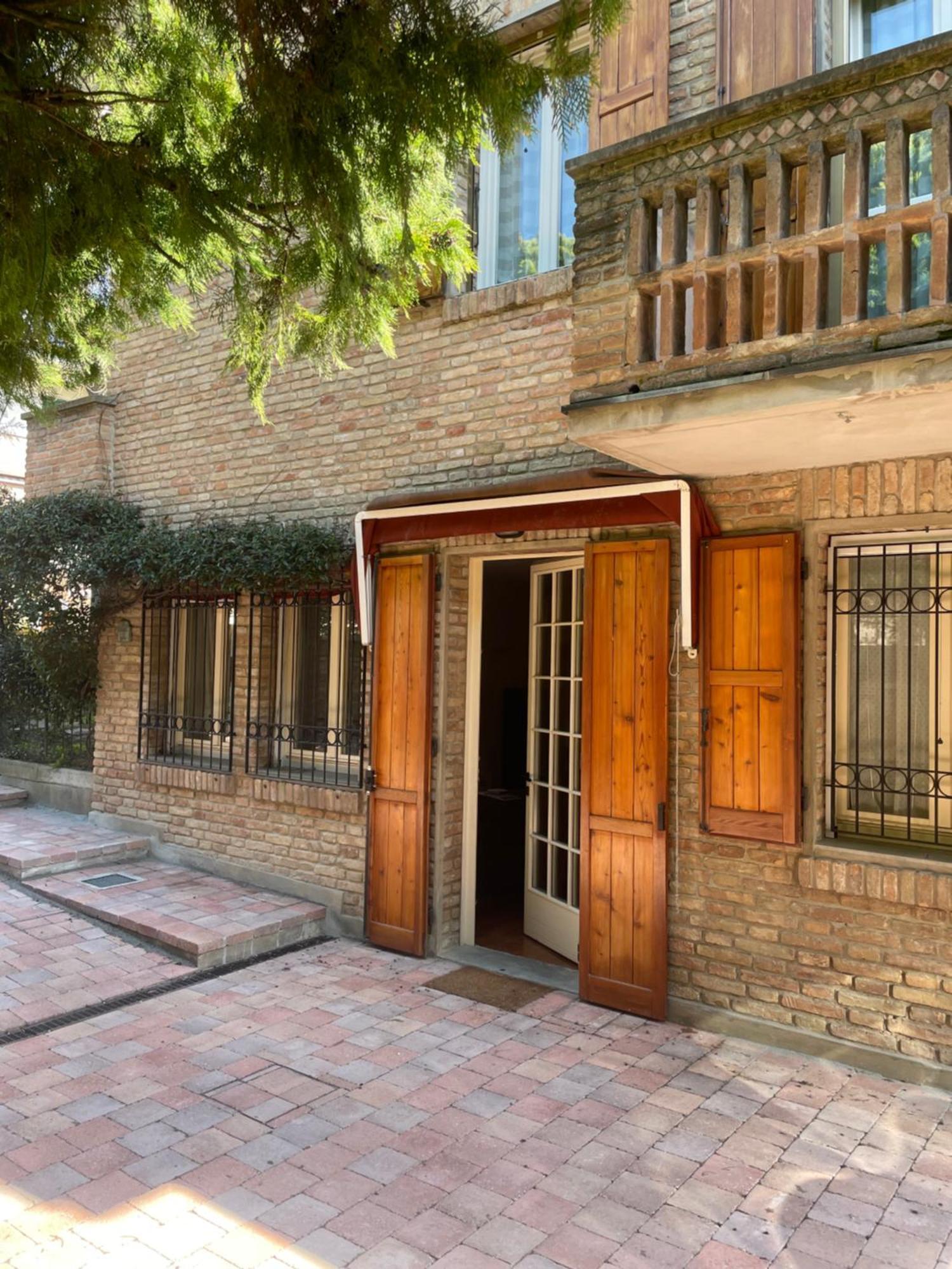Casa Matilde Piano Terra 100Mq Con Parking E Piscina Apartment Ferrara Exterior photo